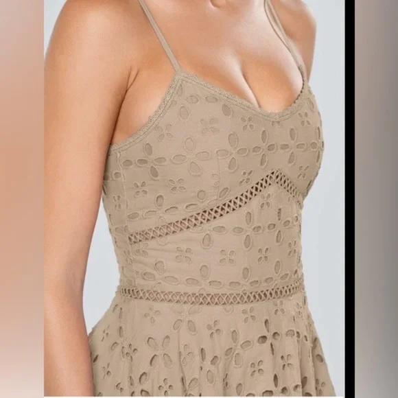 Venus Eyelet Dress size 10 - Picture 3 of 12